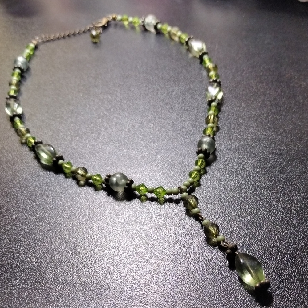 Elegant Beaded Choker Necklace 14-16"- Shades Of Green With 2 Inches Of Dangle